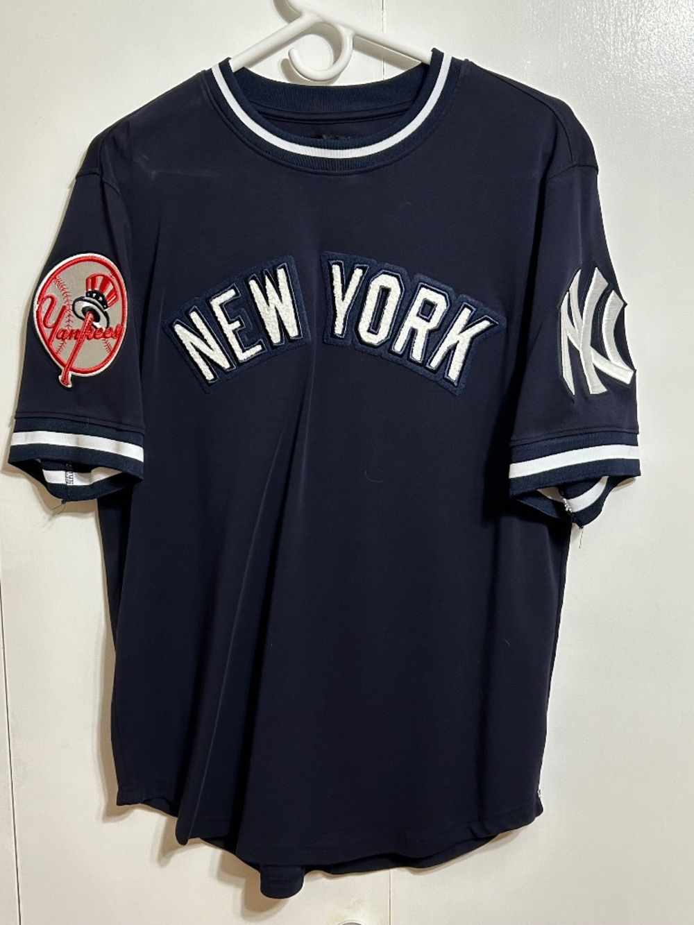 PRO STANDARD NY YANKEES JERSEY SIZE LARGE